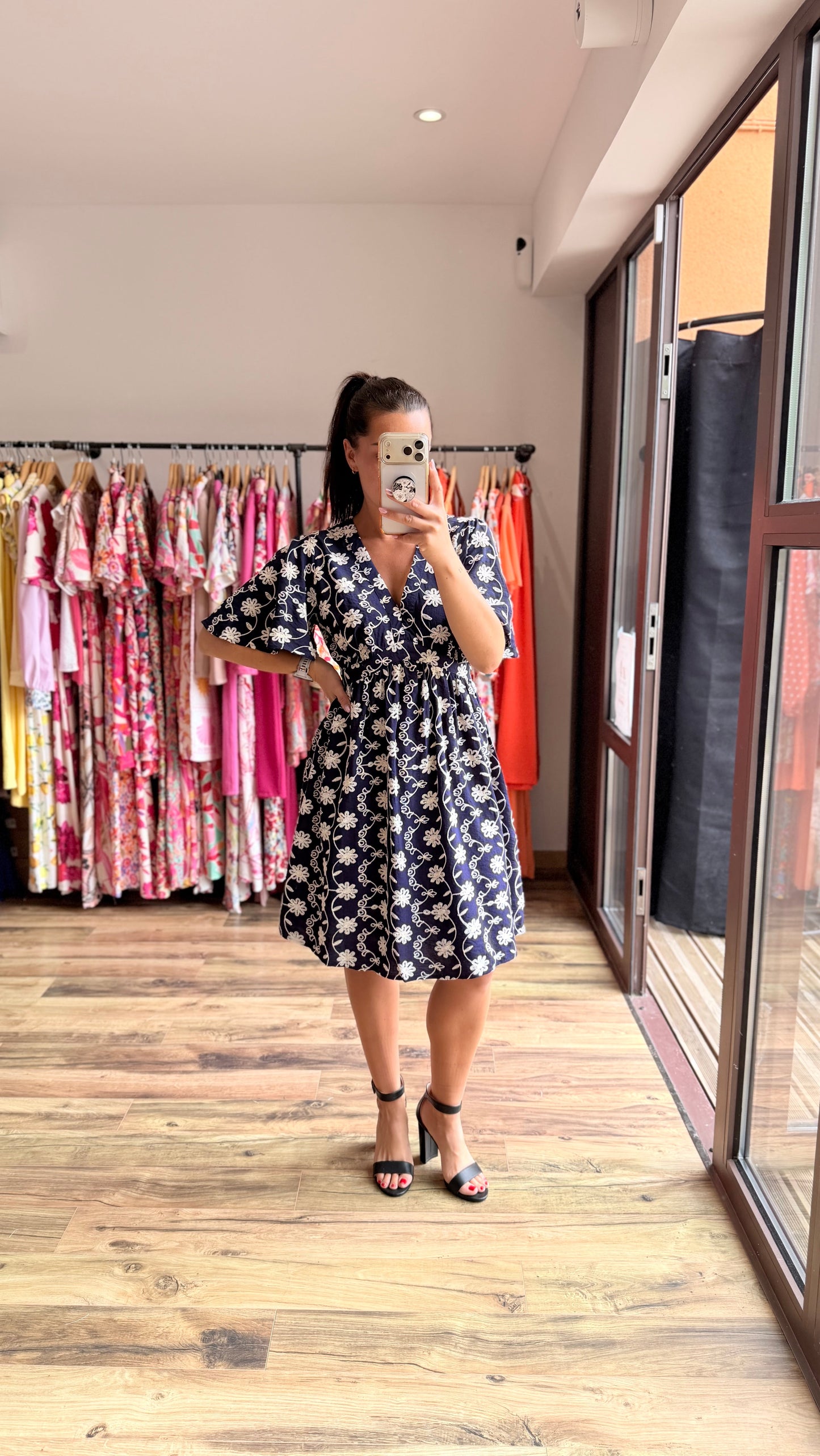 Vestido corto Miranda CURVY (PEDIDO ANTICIPADO envĂo 16/06)