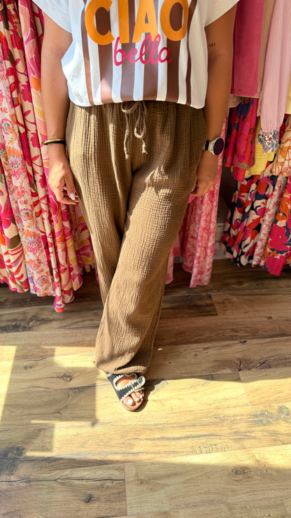 Carola – Pantalón de gasa chocolate