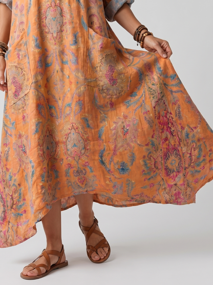 Remi | Vestido Midi Oversize con Cuello Con Escote Impreso y Bolsillos