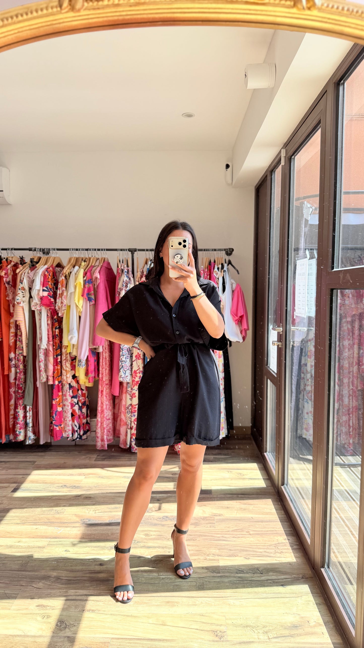 Kaia – Mono short negro