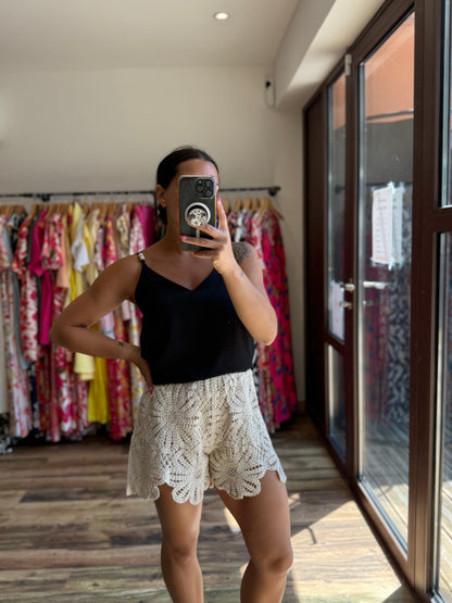 Top perlas negro CURVY