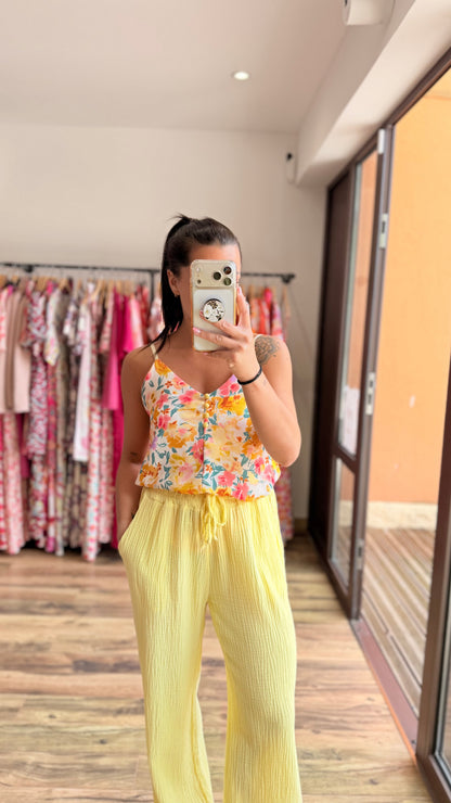 Top Hugo amarillo CURVY