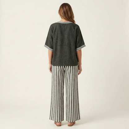 Giselle | Conjunto de escote en V y pantalones anchos a rayas